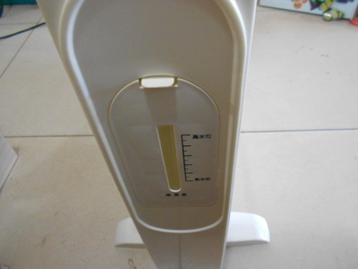 扬子浴两用对流式电暖器 冬季家庭取暖的防水安全之选